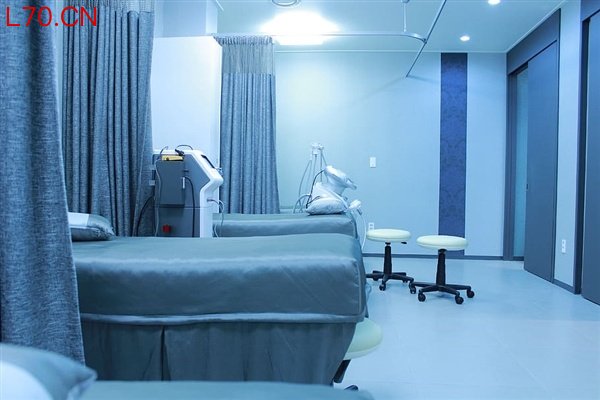 离谱！挂专家号就诊 医生竟照搬豆包念诊断内容
